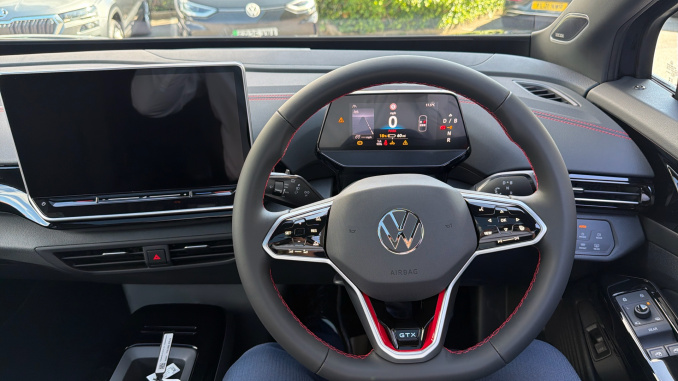 Volkswagen ID.4 250kW 4MOTION GTX Edition 79kWh 5dr Auto Electric Estate - Image 10